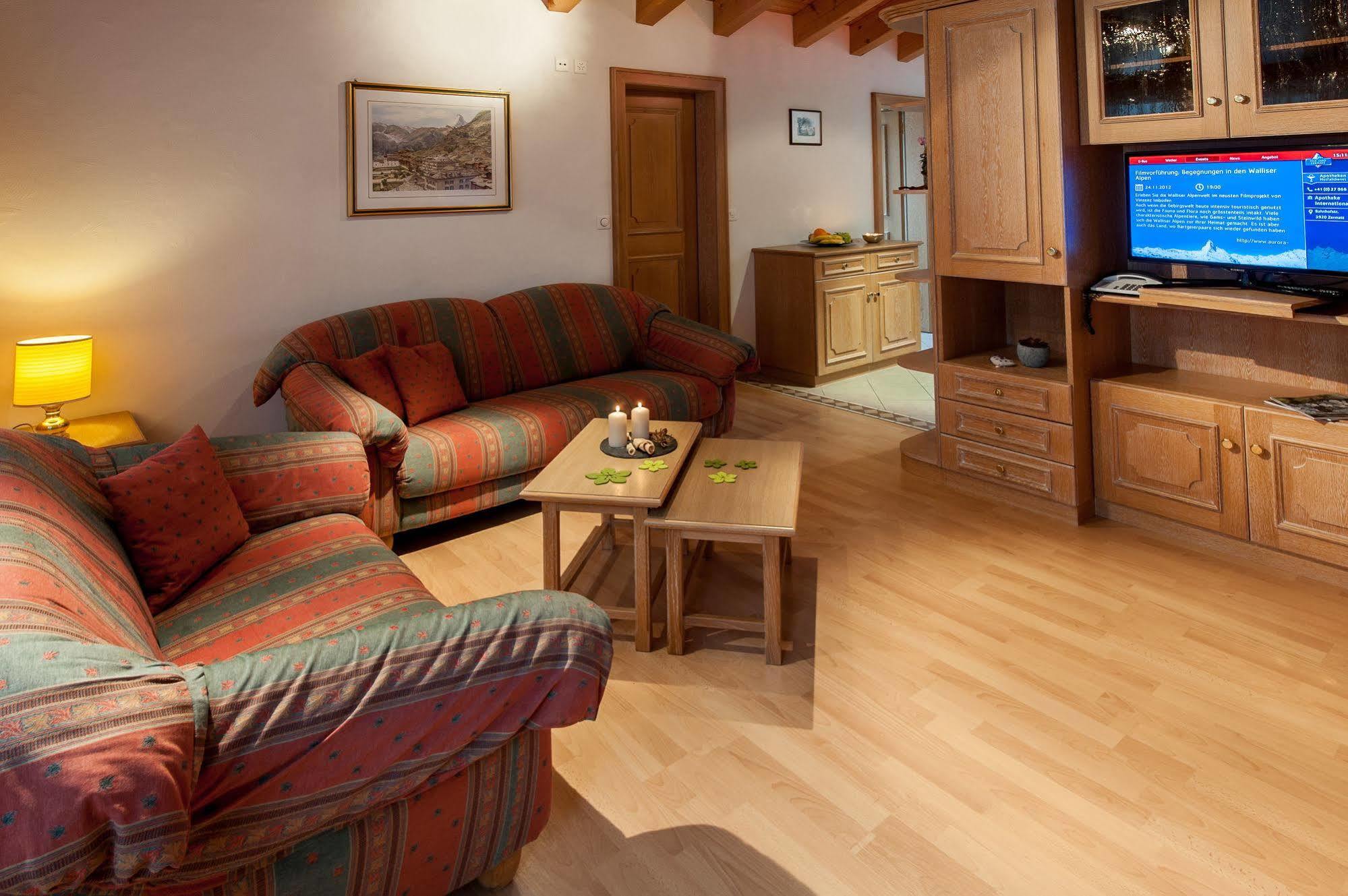 Appartements Zermatt Paradies Екстер'єр фото