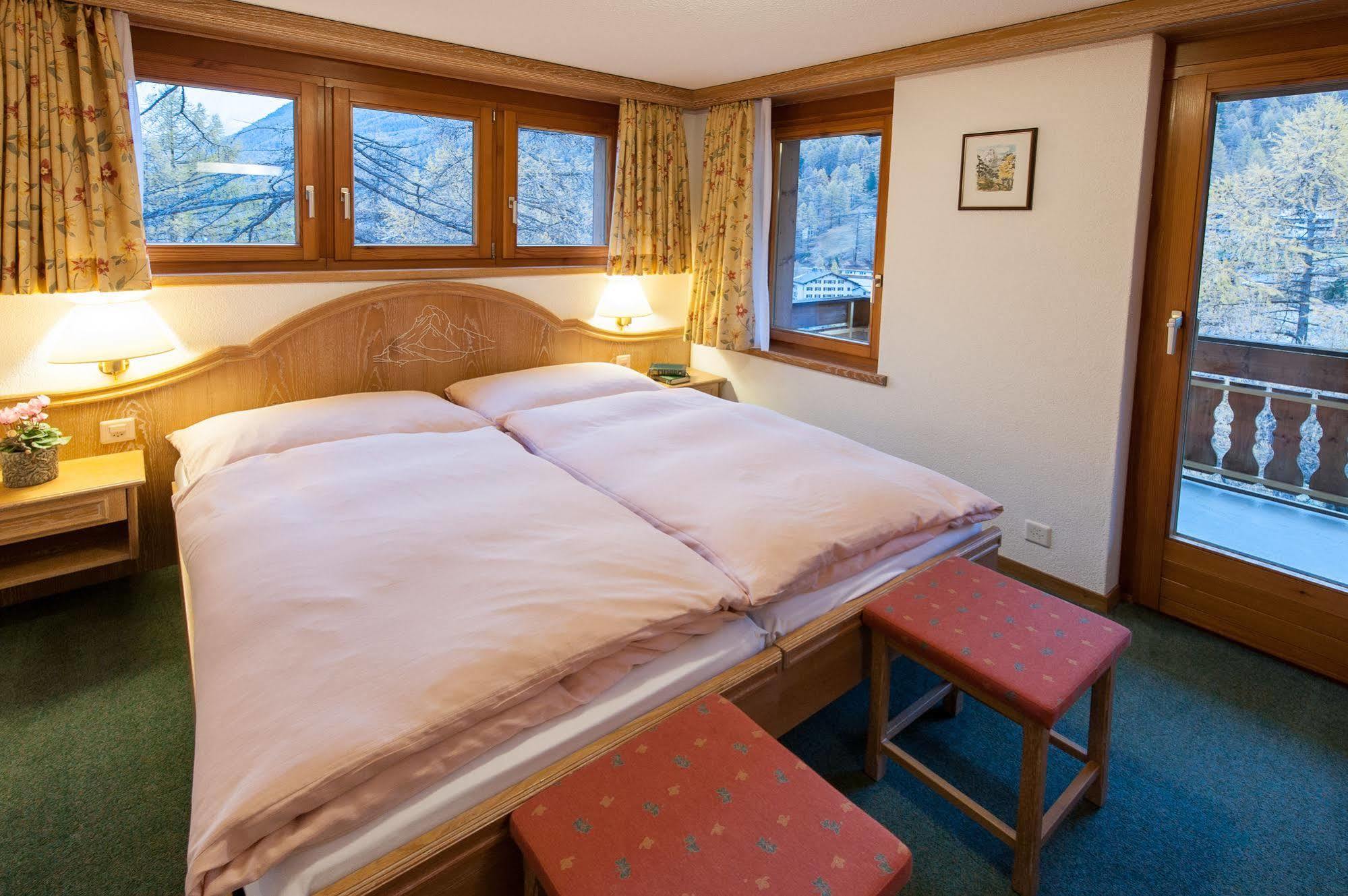 Appartements Zermatt Paradies Екстер'єр фото