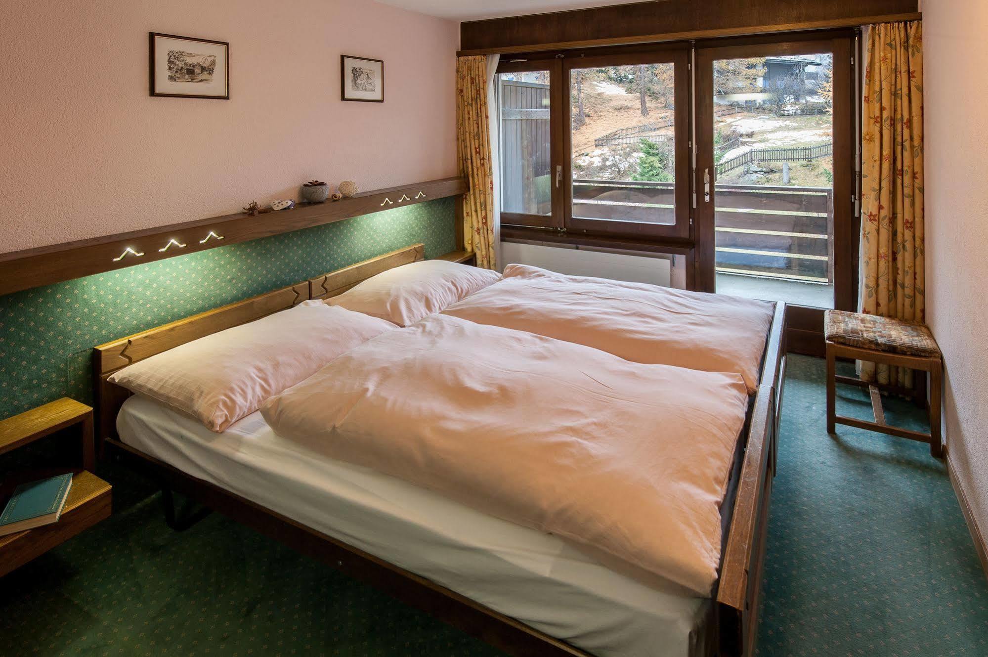 Appartements Zermatt Paradies Екстер'єр фото